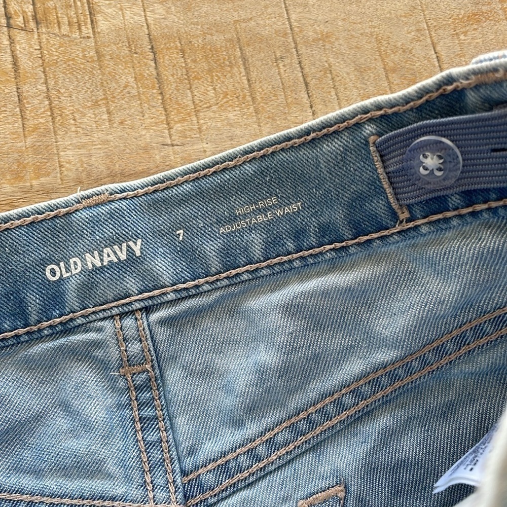 Old Navy Denim Shorts size 7 - Picture 2 of 6